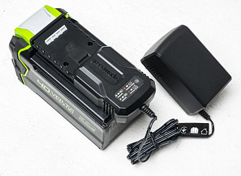 Комплект GreenWorks 40В ЗУ 2946507 + АКБ G40B4А.ч 2927007 2957407
