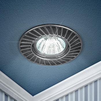 ST6 CH/BK Светильник ЭРА штампованный MR16,12V/220V, 50W черный/хром (100/2800)